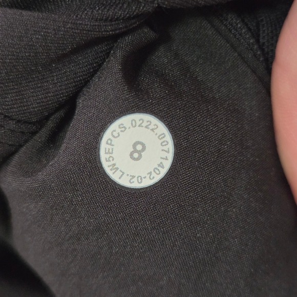 Lululemon Stretch High-Rise 7/8 Length Tapered Pants Size 8 Black Pull On - Picture 13 of 14